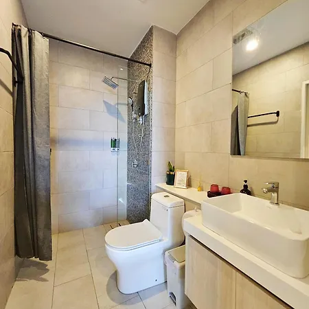 Summerset Seaview Studio Apartment At Kota Kinabalu City Centre Exterior photo
