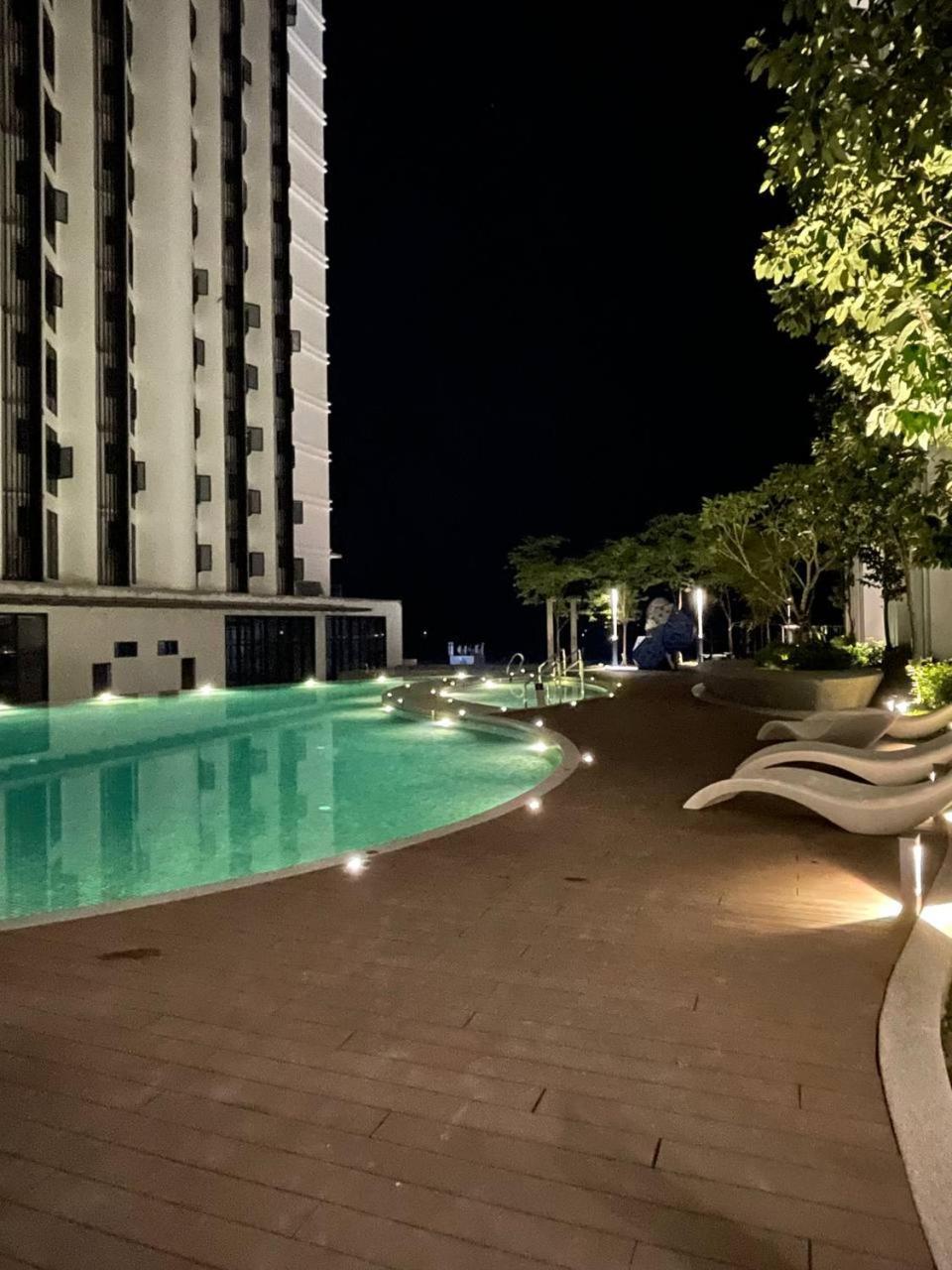 Apartment Summerset Seaview At Centre *