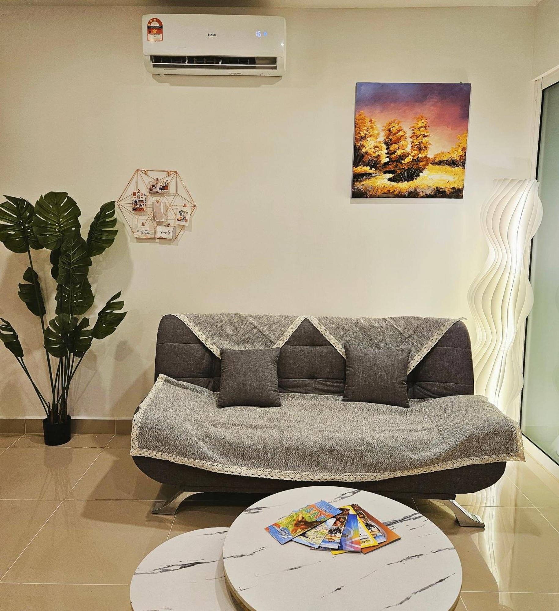 Apartment Summerset Seaview At Centre